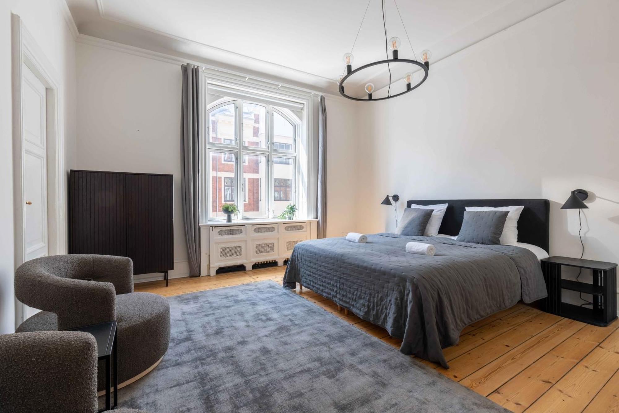 Lovely 3Br Manor Apartment 5 Min From Tivoli Gardens Kopenhagen Bagian luar foto