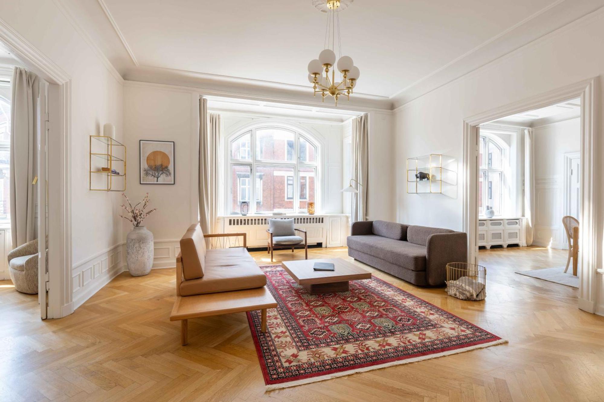 Lovely 3Br Manor Apartment 5 Min From Tivoli Gardens Kopenhagen Bagian luar foto
