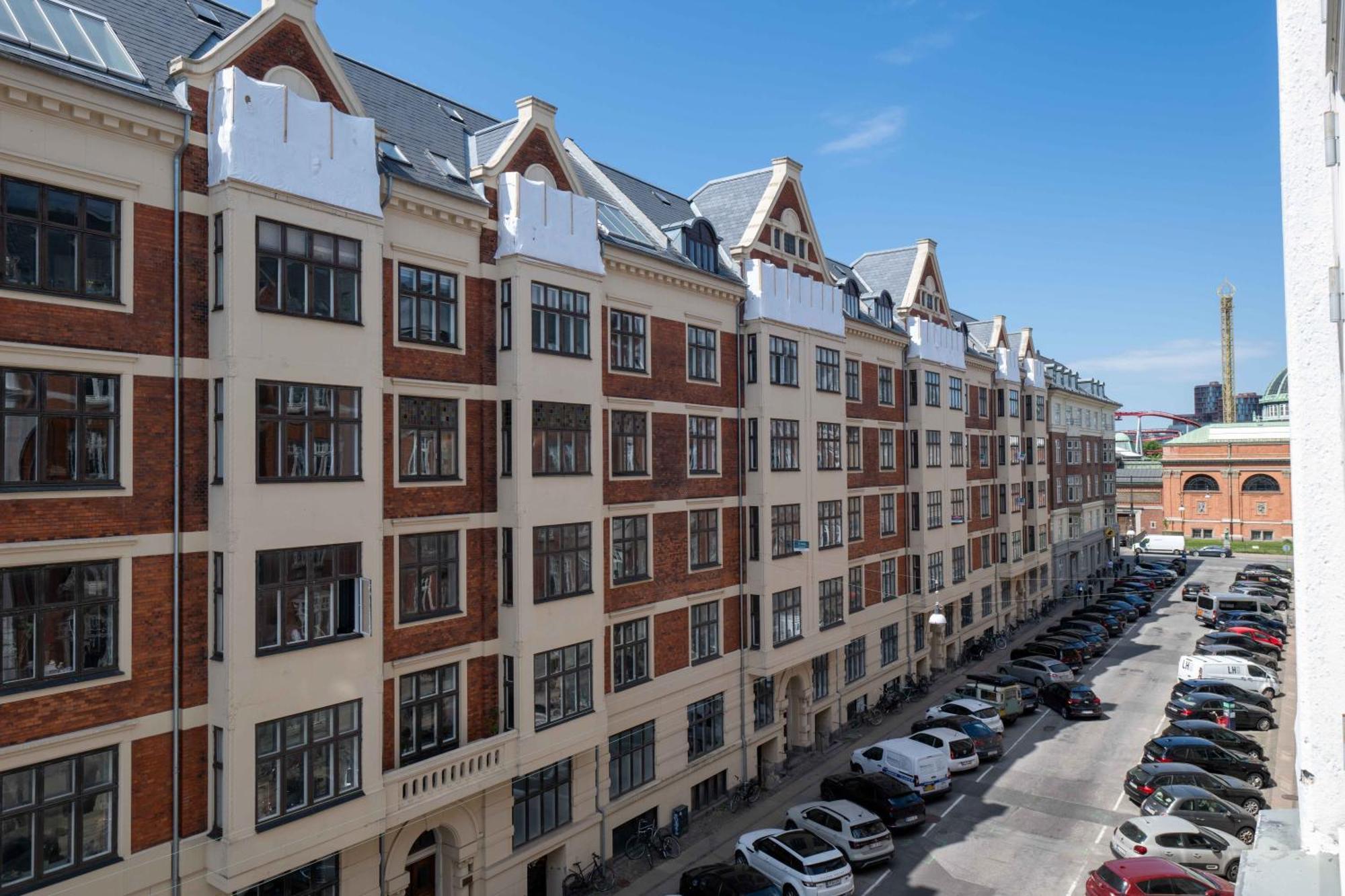 Lovely 3Br Manor Apartment 5 Min From Tivoli Gardens Kopenhagen Bagian luar foto