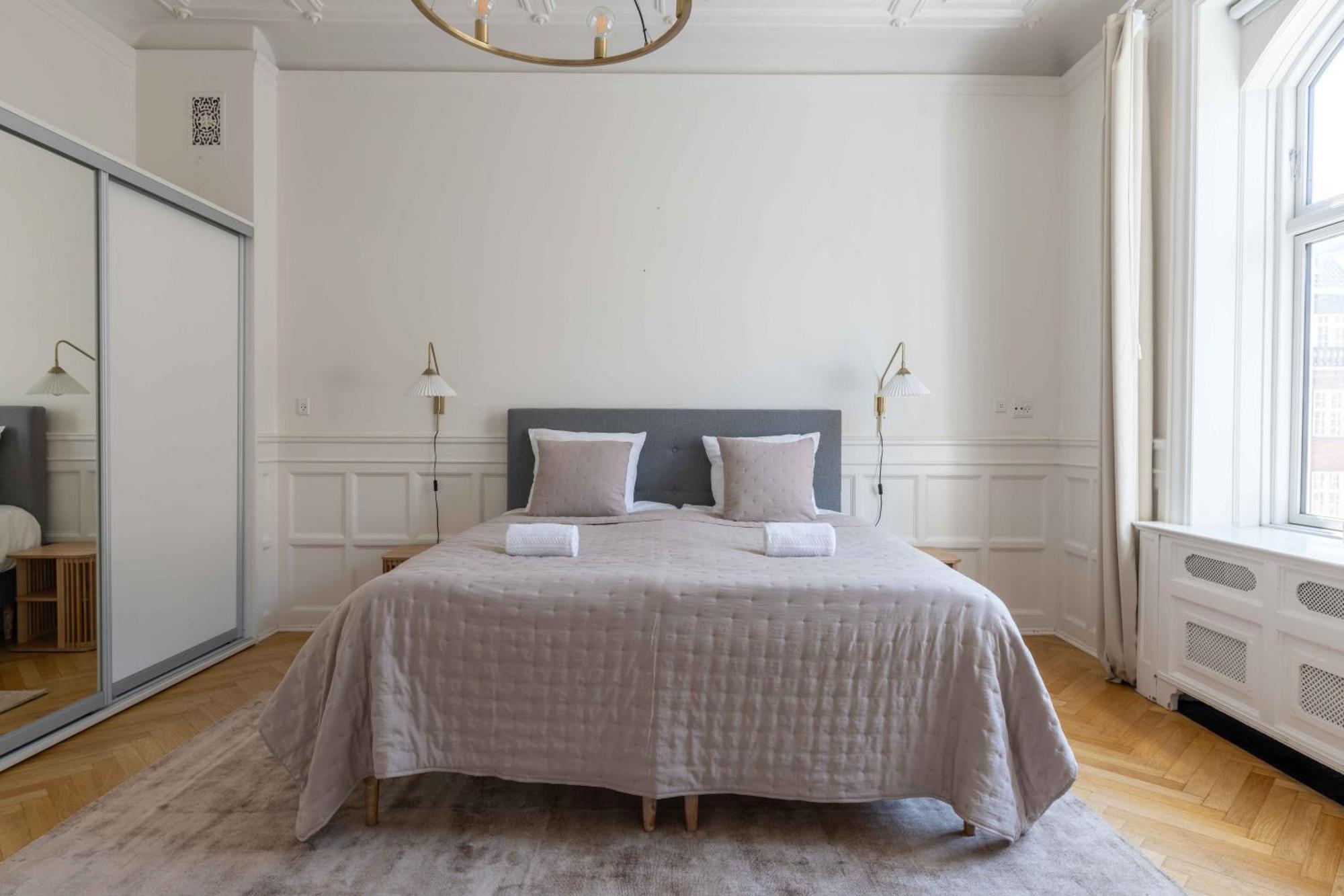 Lovely 3Br Manor Apartment 5 Min From Tivoli Gardens Kopenhagen Bagian luar foto