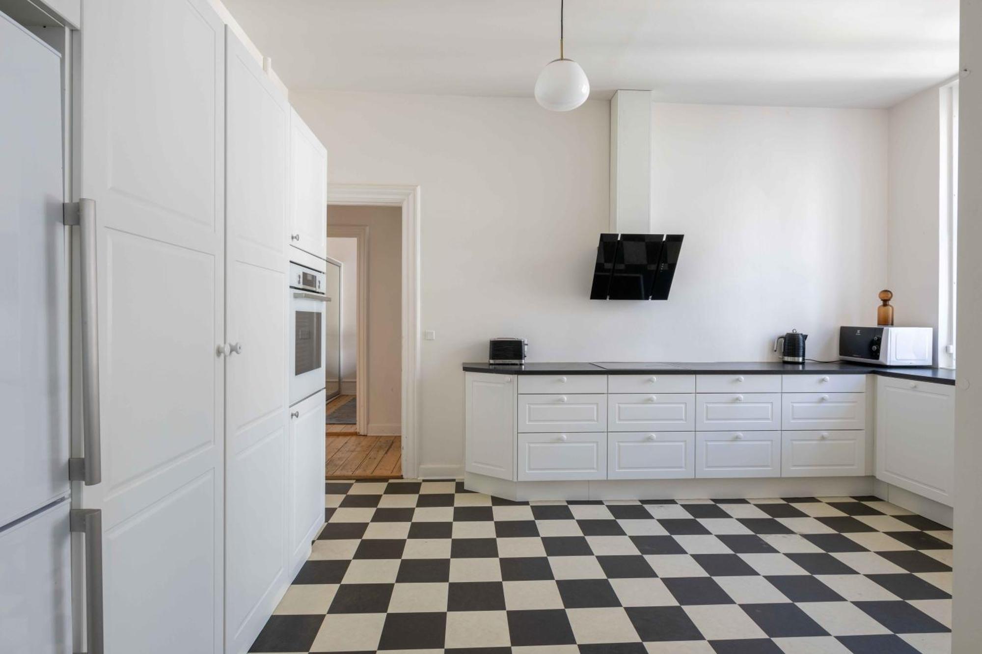 Lovely 3Br Manor Apartment 5 Min From Tivoli Gardens Kopenhagen Bagian luar foto